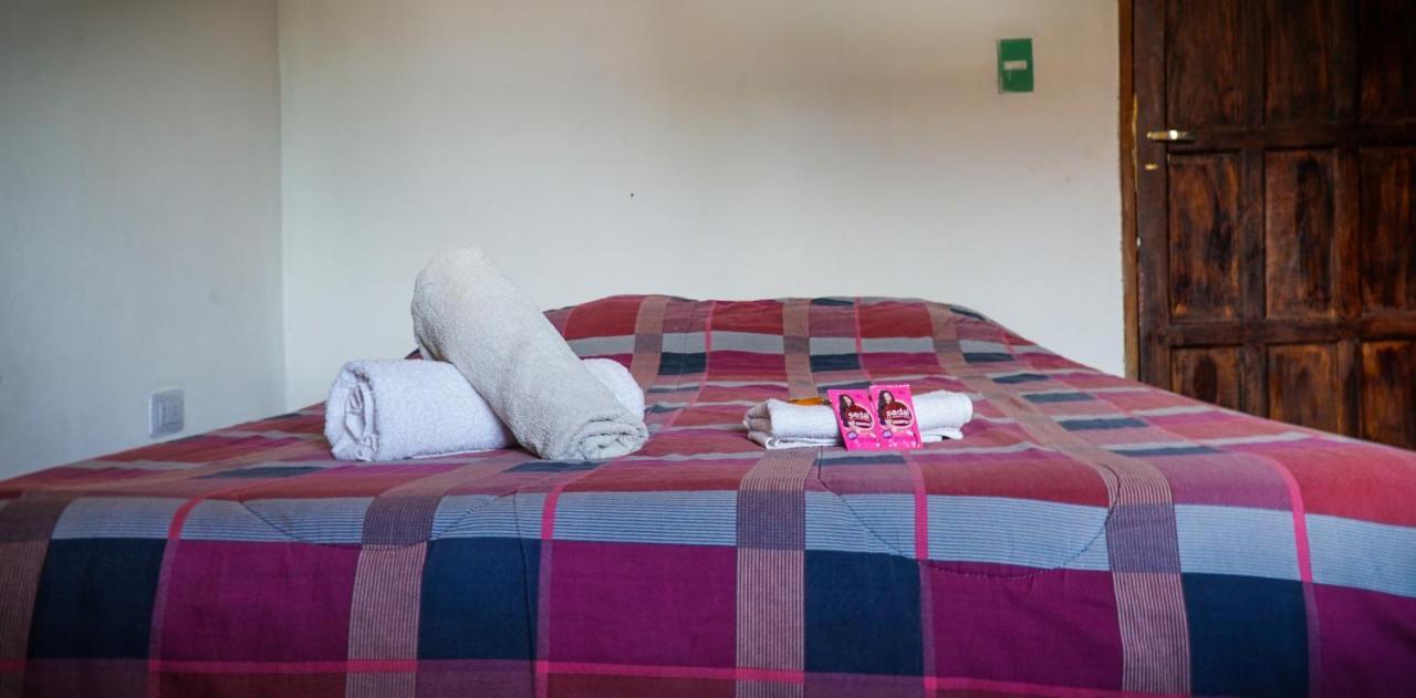 Tierra Andina Hostal Y Cabanas Tilcara Luaran gambar